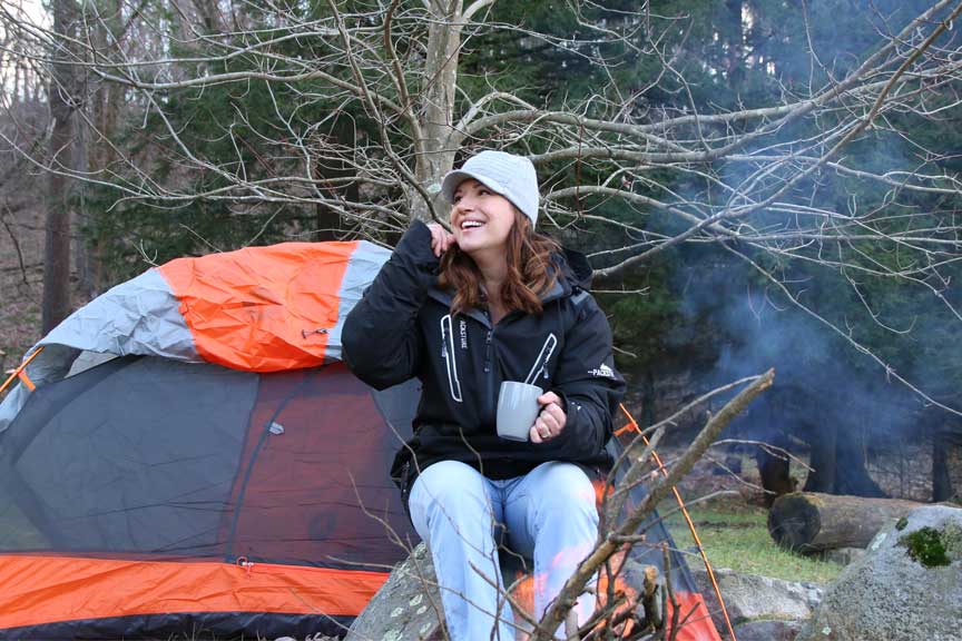 A girl enjoying outdoor with Packsture Jacket