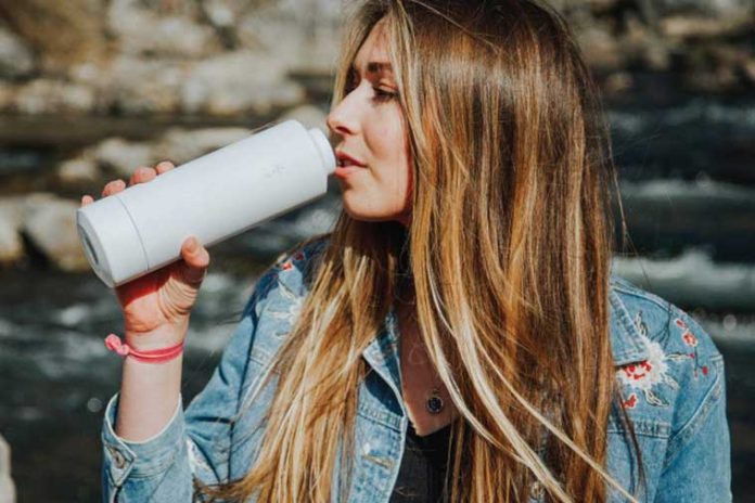 Luma Bottle: A reusable self-cleaning water bottle