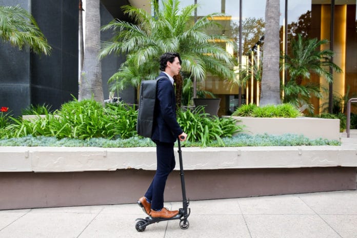 MiniFalcon: The E-Scooter That Fits In A Backpack