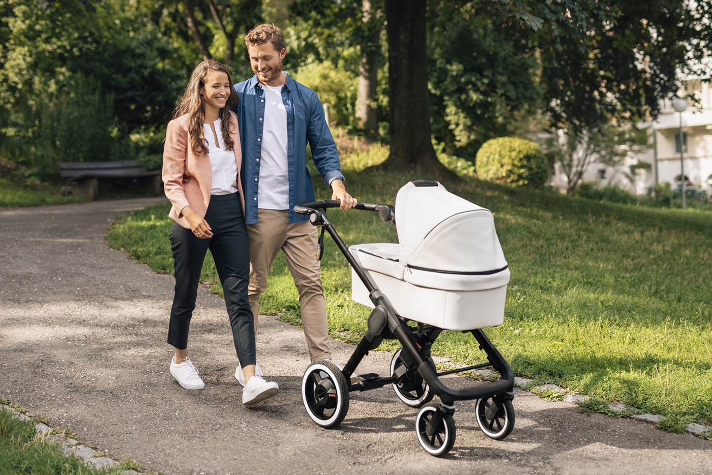 Bosch e-stroller system revolutionizes comfort and safety. Image Credit: Bosch