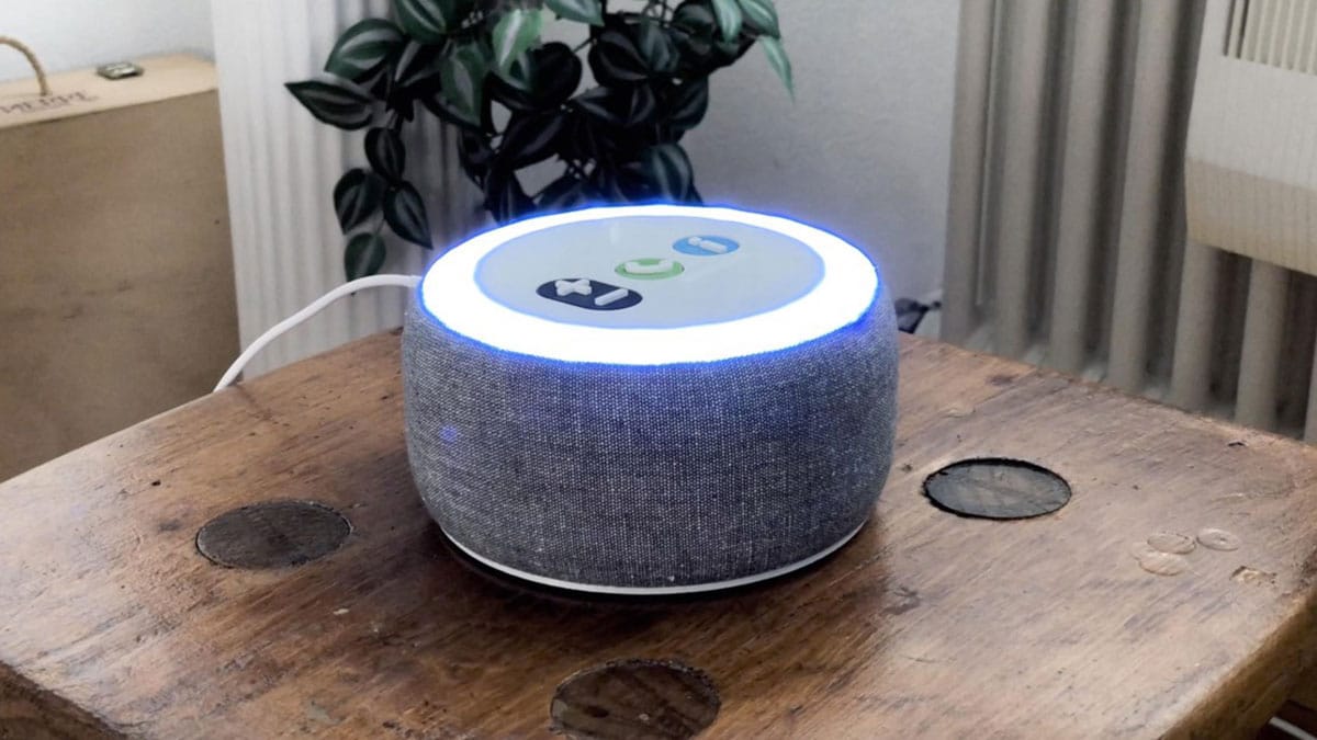 Ouay: A smart speaker connects patients directly to their loved ones
