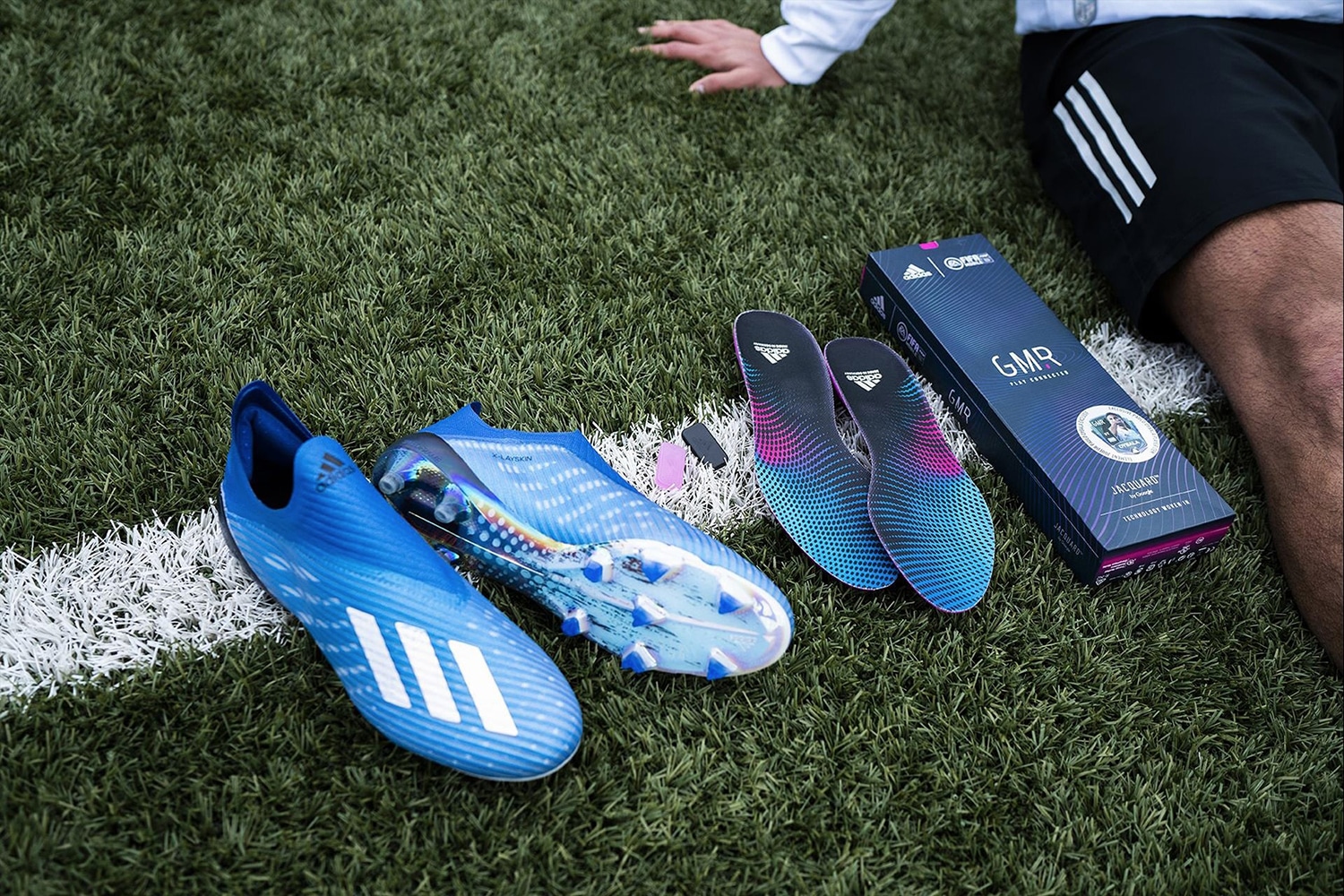 Adidas GMR, the smart insole to unlock the prizes in FIFA Mobile.