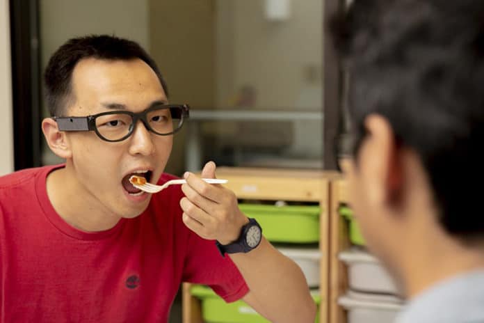 FitByte mounted on eyeglasses uses sensors to monitor your diet.