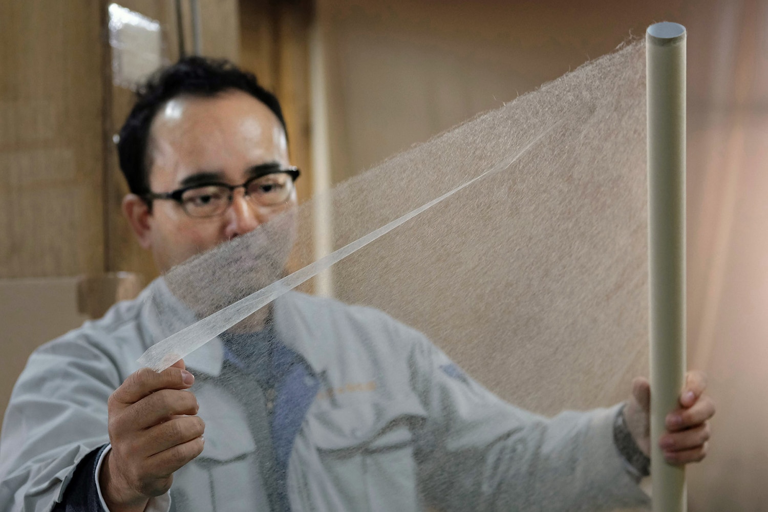 Tengujo, the world's thinnest paper, almost completely transparent.