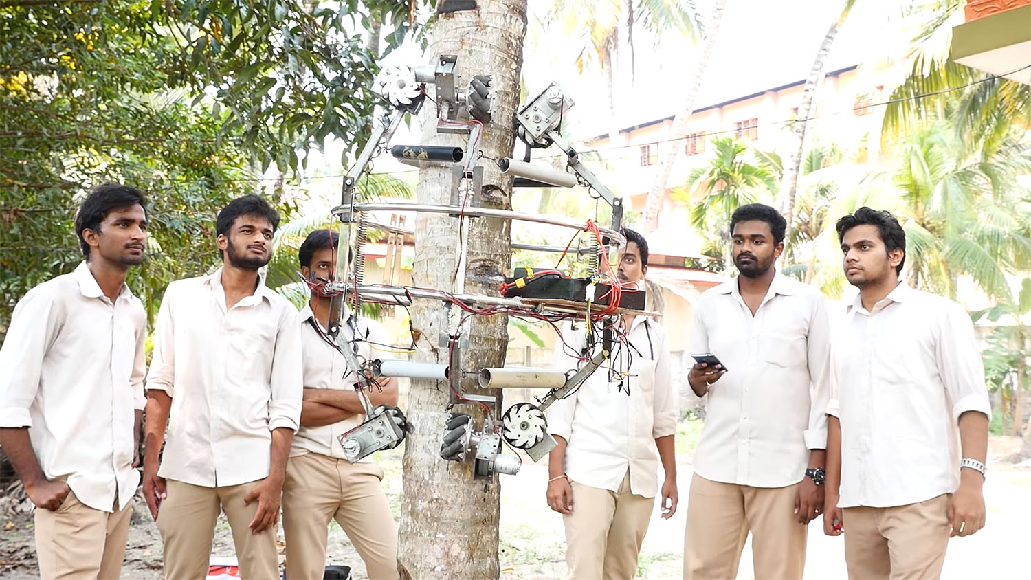 Amaran, a novel robotic coconut tree climber and harvester