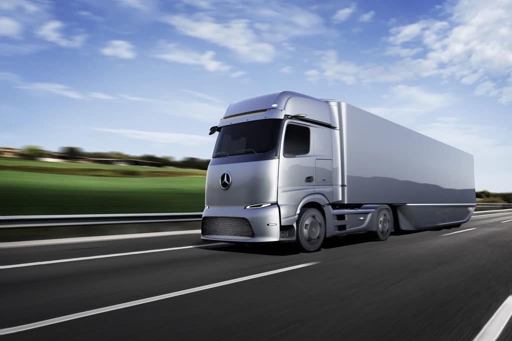 Mercedes-Benz eActros LongHaul, a battery-electric truck with a range of around 500 kilometers.