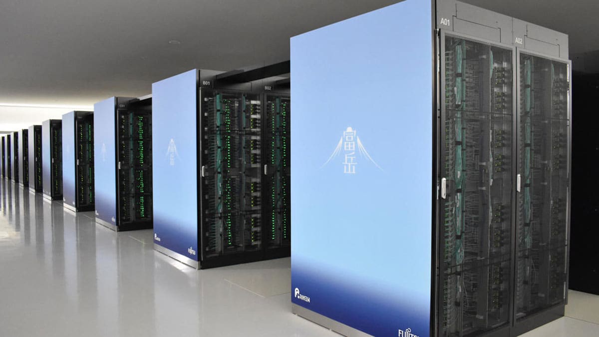 The ARM-based Japanese supercomputer Fugaku tops the Top500 list.