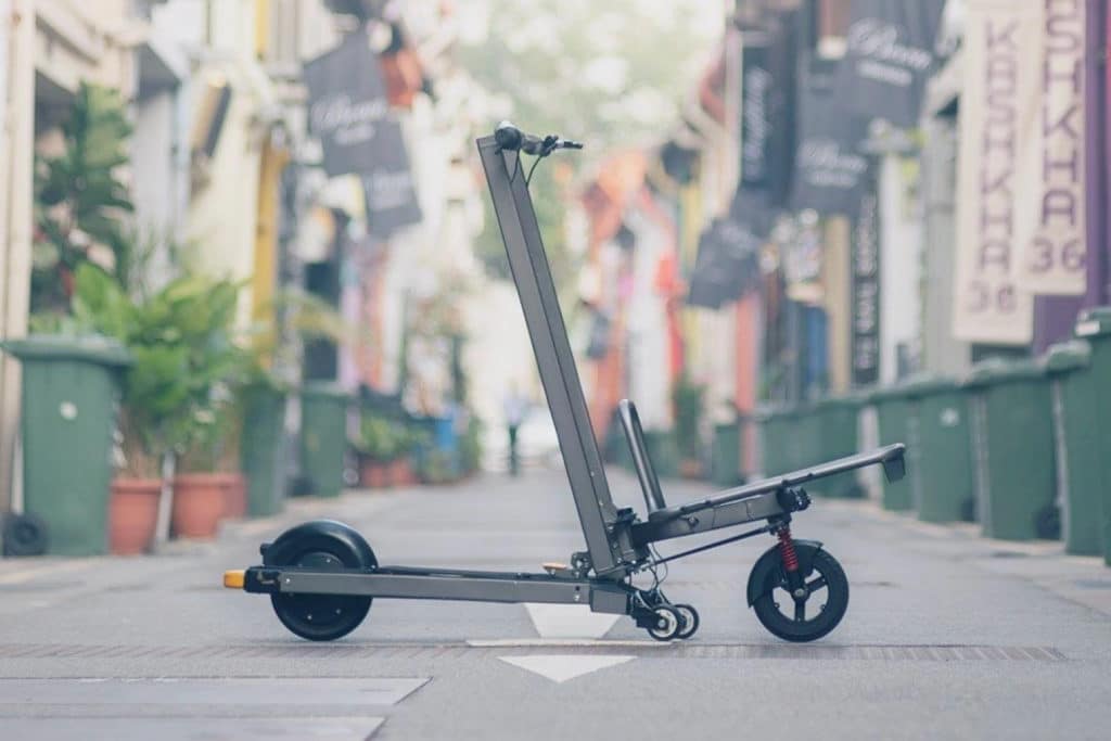 Mimo C1 electric scooter transforms into a shopping cart in 3 seconds.