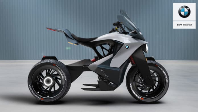 New BMW D-05T e-motorcycle concept brings the fun of riding.