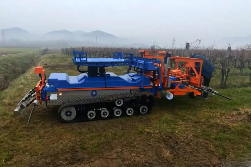 Slovenians develop multifunctional Slopehelper agricultural robot.