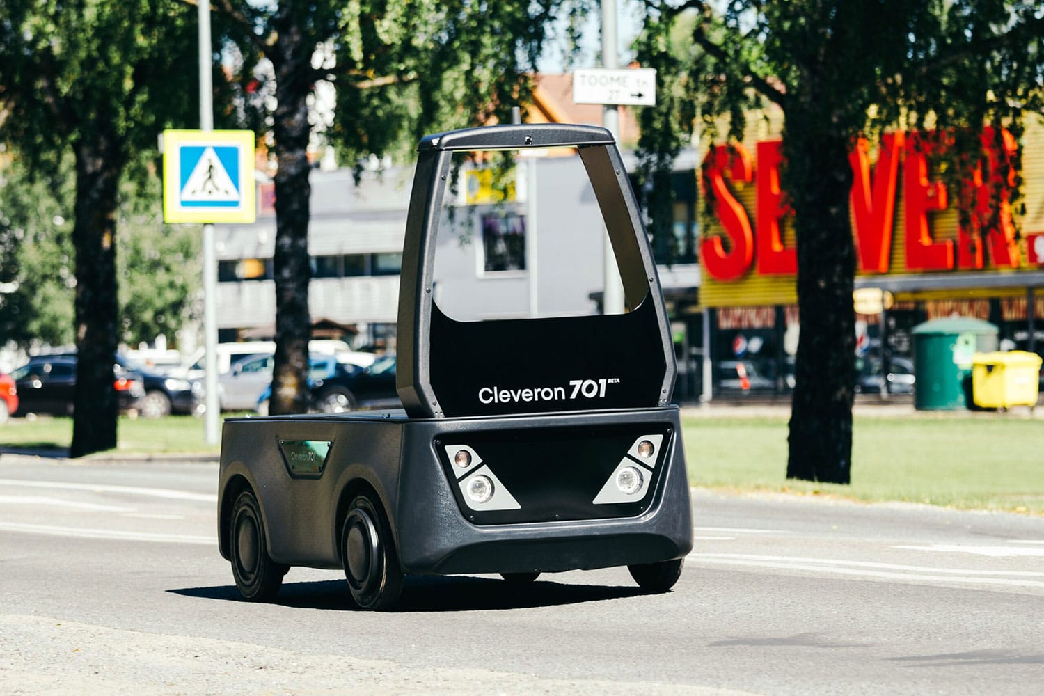 Cleveron unveils new unmanned semi-autonomous last mile delivery vehicle.