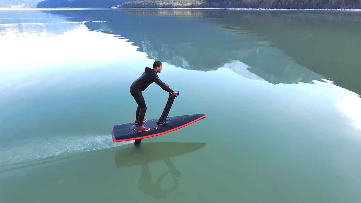 Advanced HydroFlyer e-foil with handlebars offers more control and ...