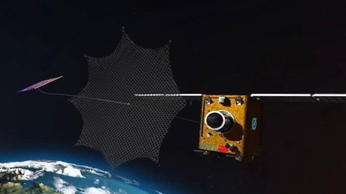 China launches prototype robot that can capture space debris with net