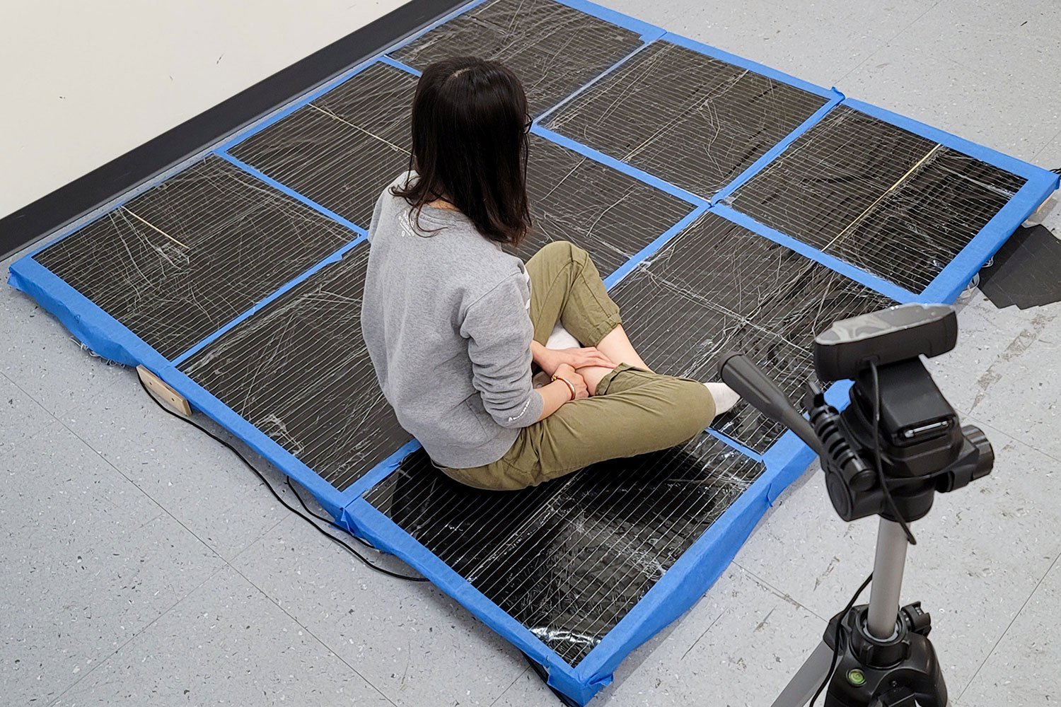 MIT's intelligent carpet estimates human poses without using camera