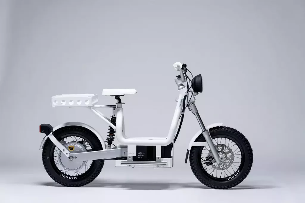 The electric moped can carry the maximum load of up to 245 kg.
