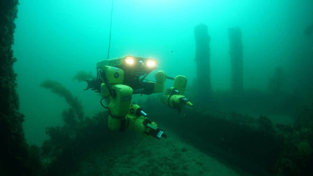 The M2NS system will consist of a set of RE2 Sapien Sea Class robotic arms and VideoRay’s Defender ROV.