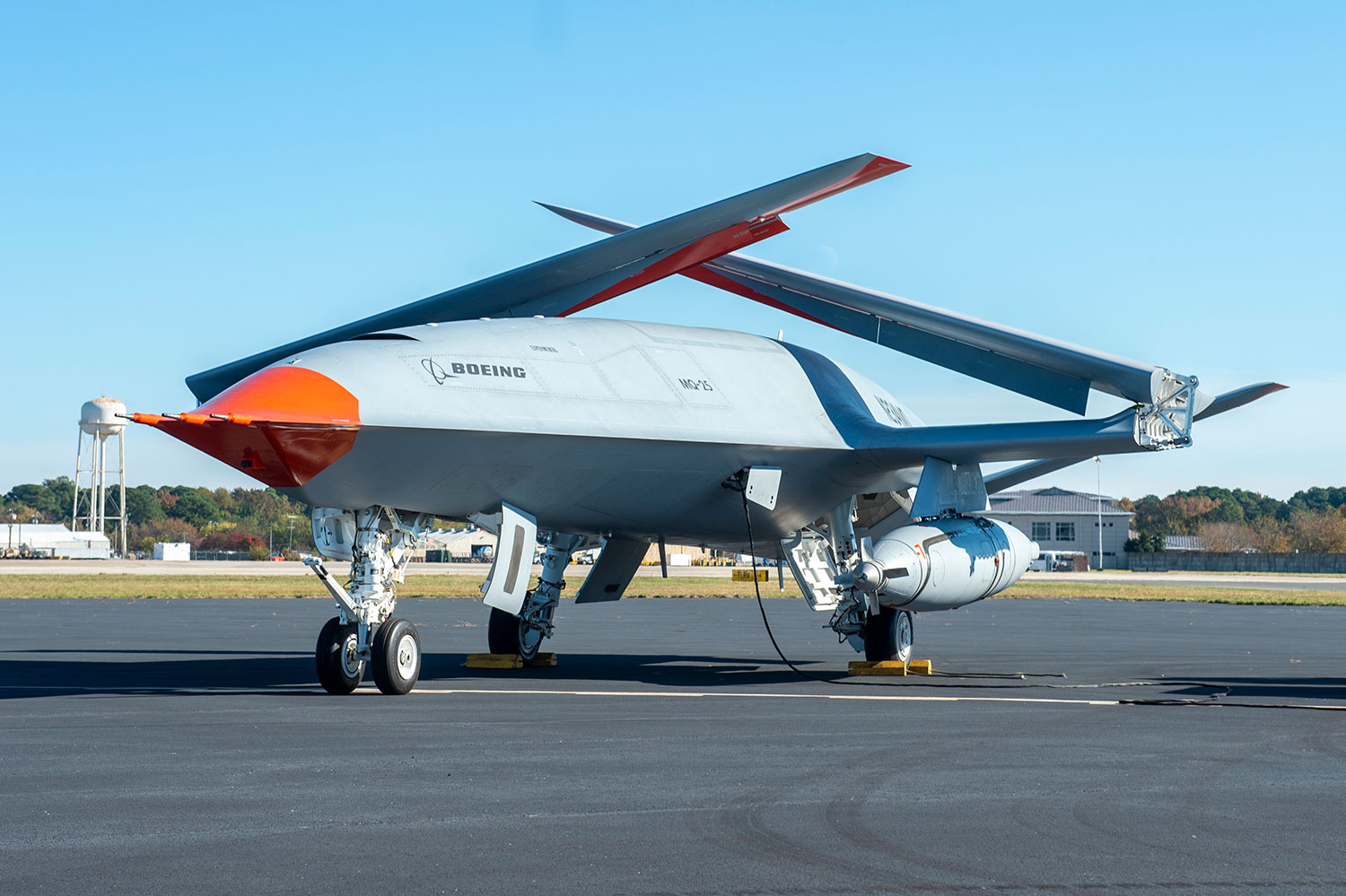 The US Navy and Boeing conducted ground testing of the MQ-25 Stingray at Chambers Field.