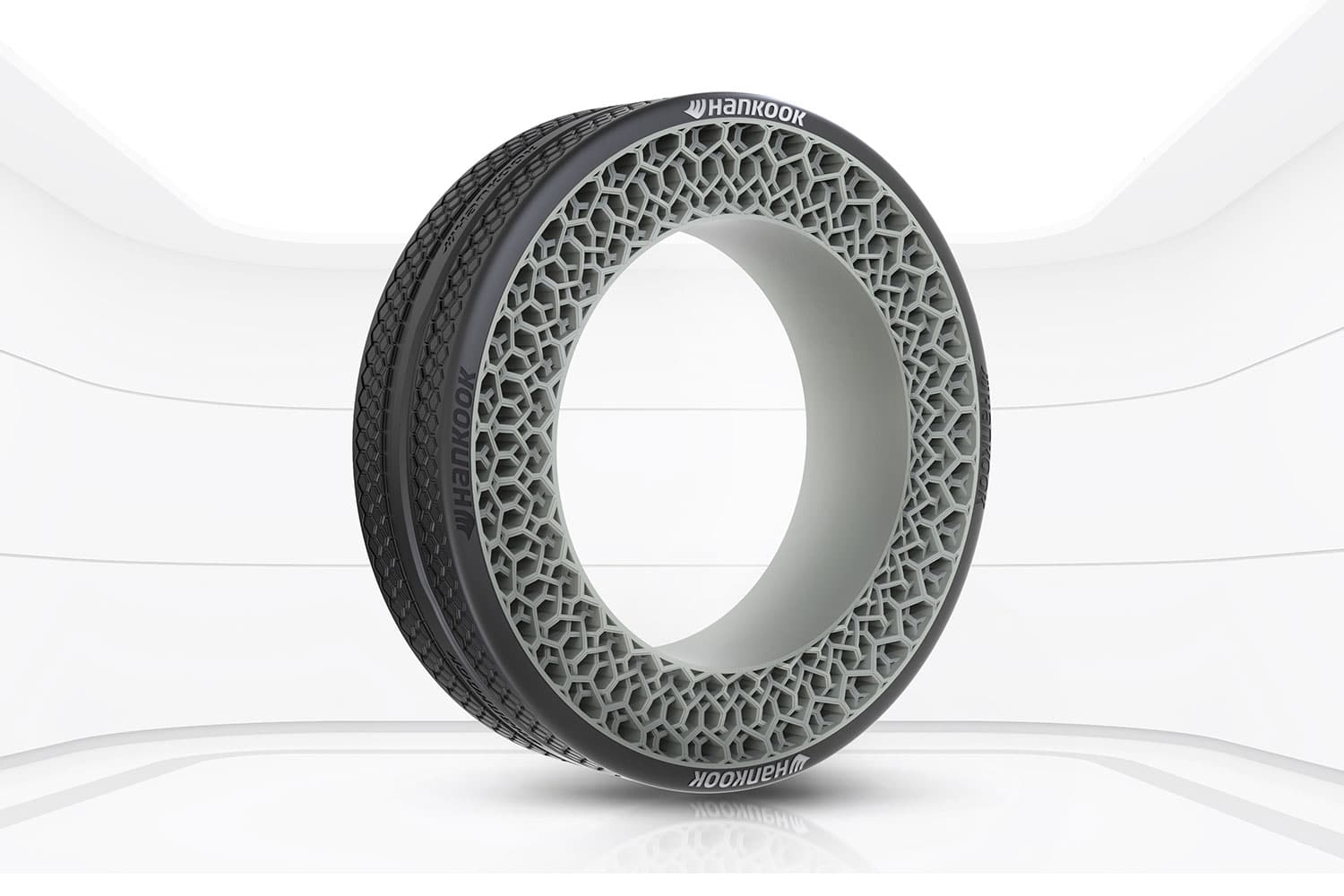 Hankook presents futuristic airless i-Flex concept tyre.