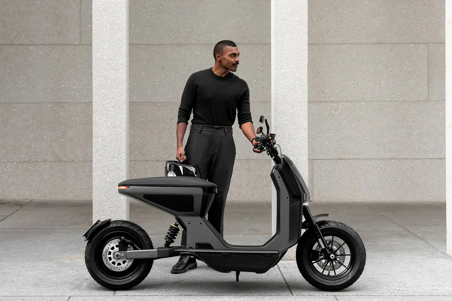 NAON Zero-One offers styling and to 100km/h top