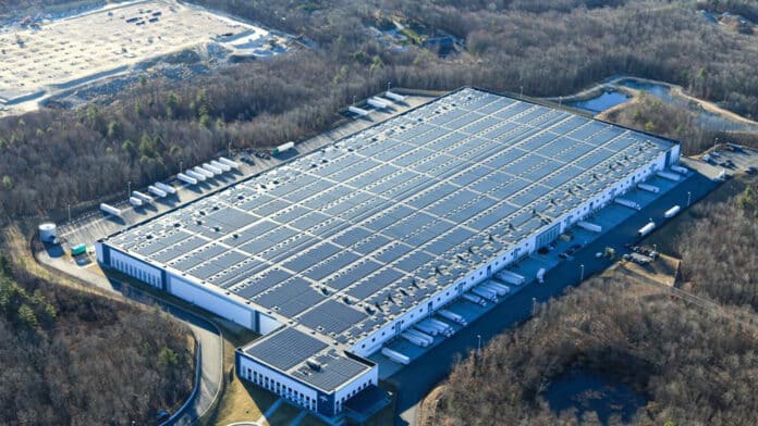 Medline installs 6.7MW solar rooftop system at Uxbridge facility.