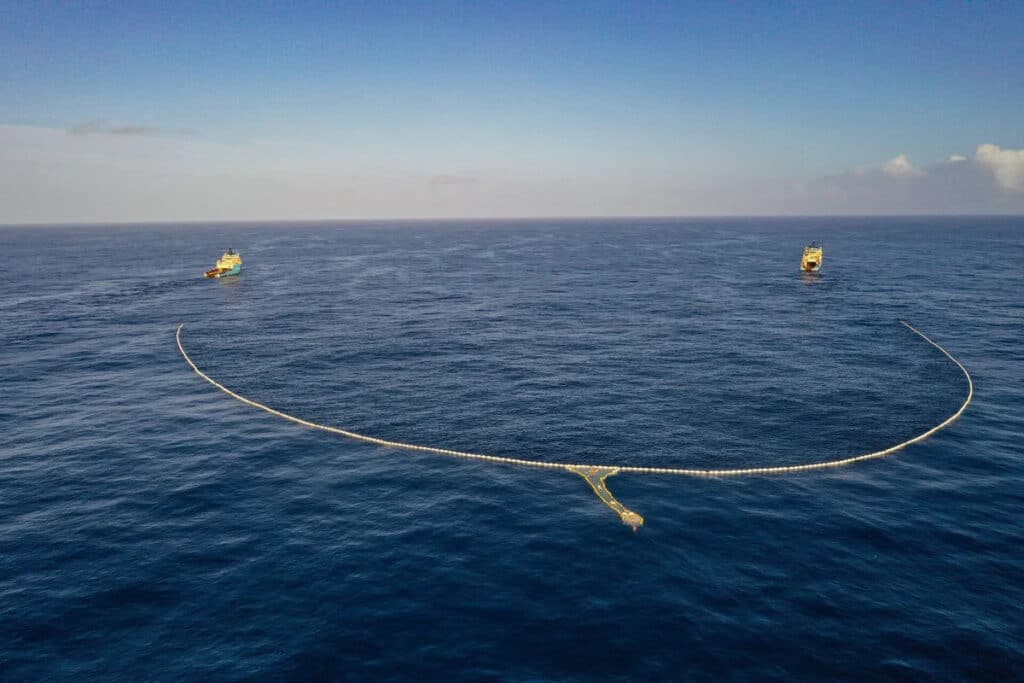 System 002 in the Great Pacific Garbage Patch, cleaning up "legacy plastic" since July 2021.