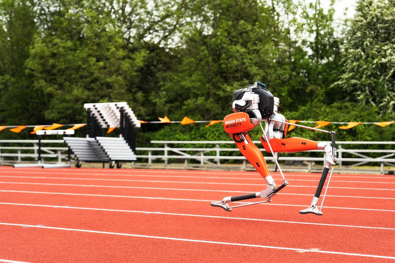 Cassie, the bipedal robot developed at Oregon State achieves Guinness World Record in 100 meters.