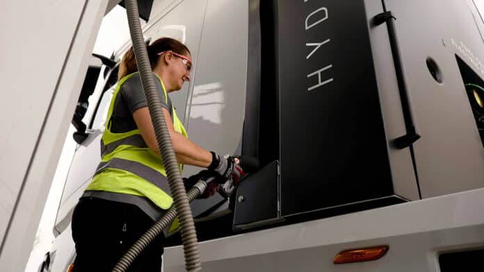 E.ON and Nikola join forces to decarbonize heavy-duty trucking.