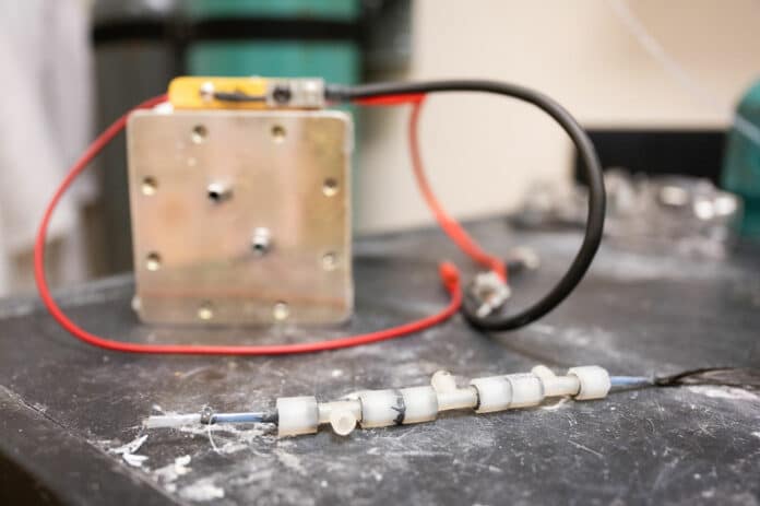 Researchers create smaller, cheaper flow batteries for clean energy.