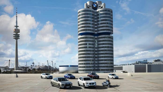 BMW again reduces its vehicle fleet carbon emissions in 2022.