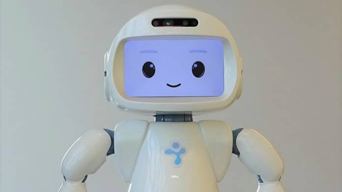 Researchers conducted a series of tests with a small humanoid robot called QT.