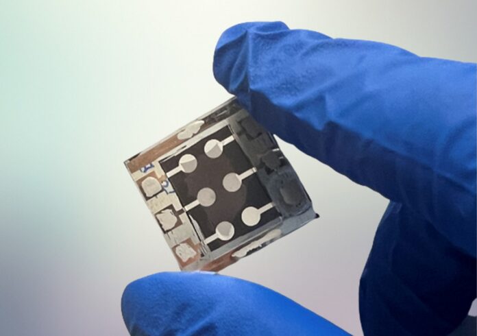Perovskite solar cells fabricated by the one-step solution spin-coating method.