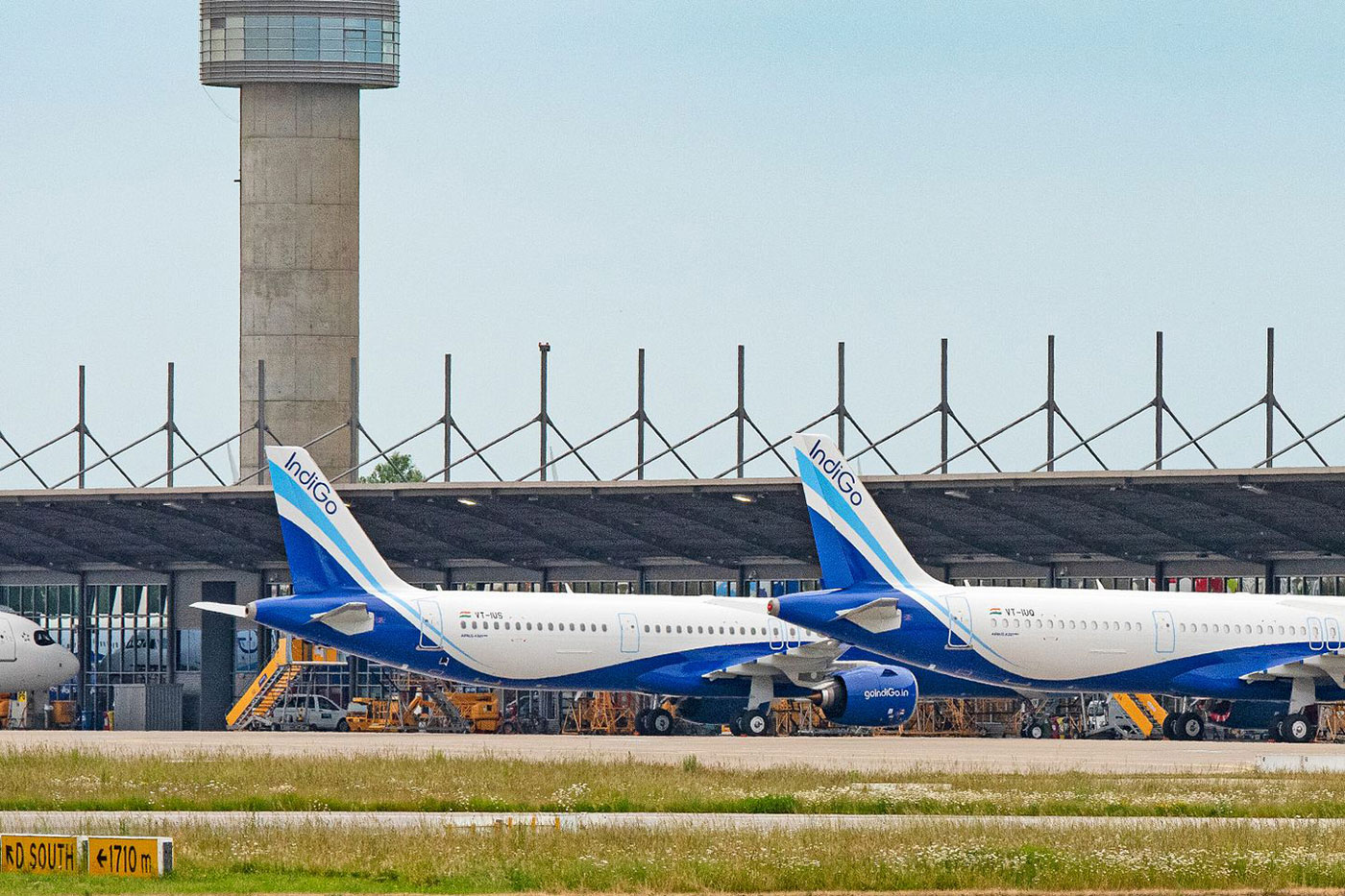 At Airbus, SAF-fuelled ferry flights are cleared for take off.