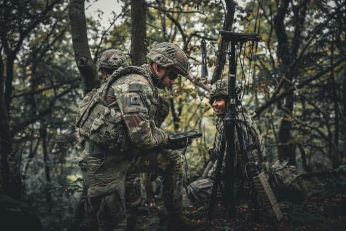U.S. soldiers using their new AI-powered electronic warfare tool.