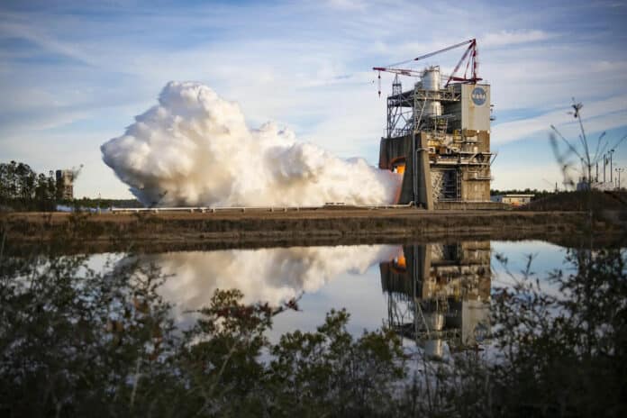 NASA completed a full-duration, 500-second hot fire of an RS-25 certification engine.