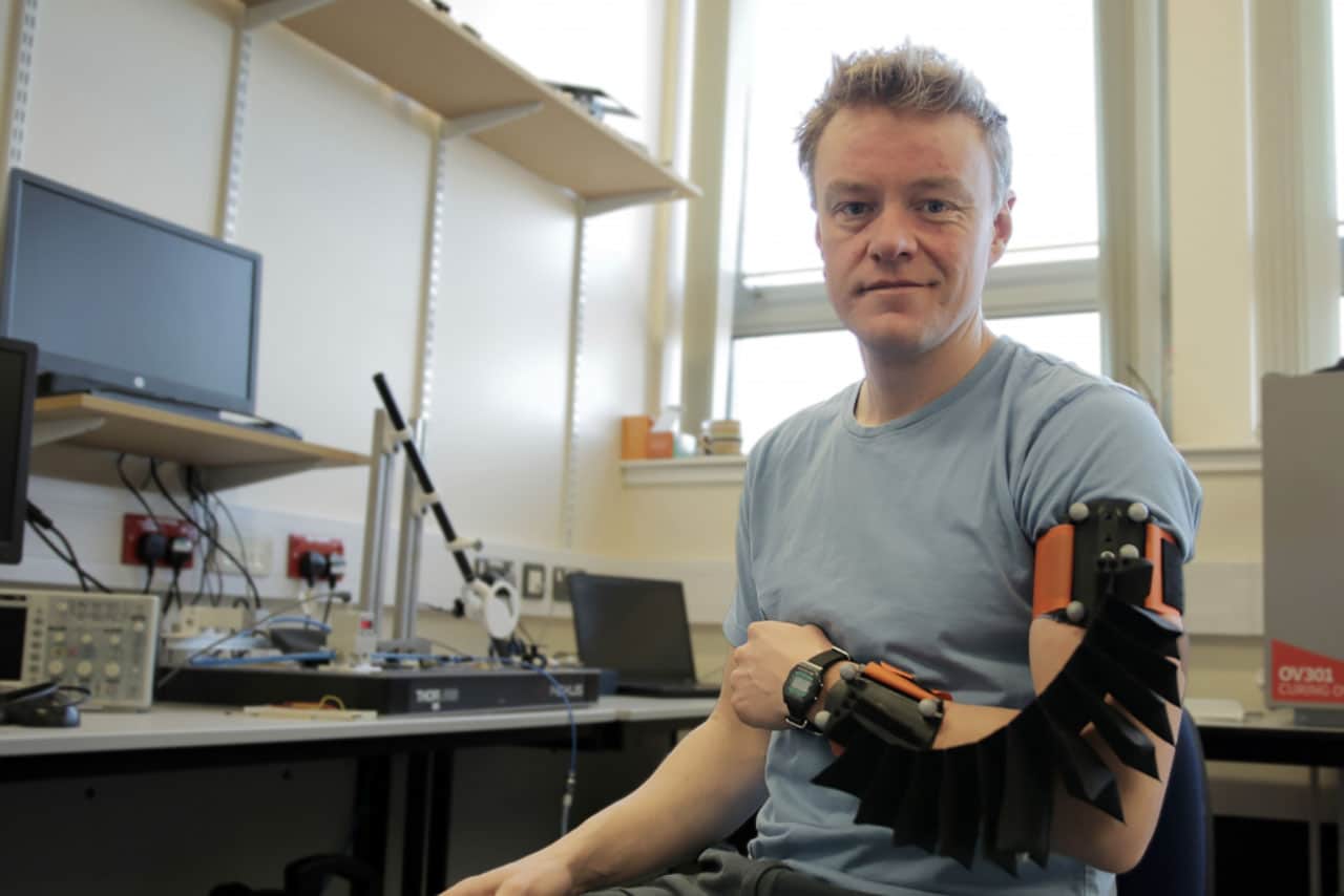 Soft 'robo arm' could help stroke recovery.